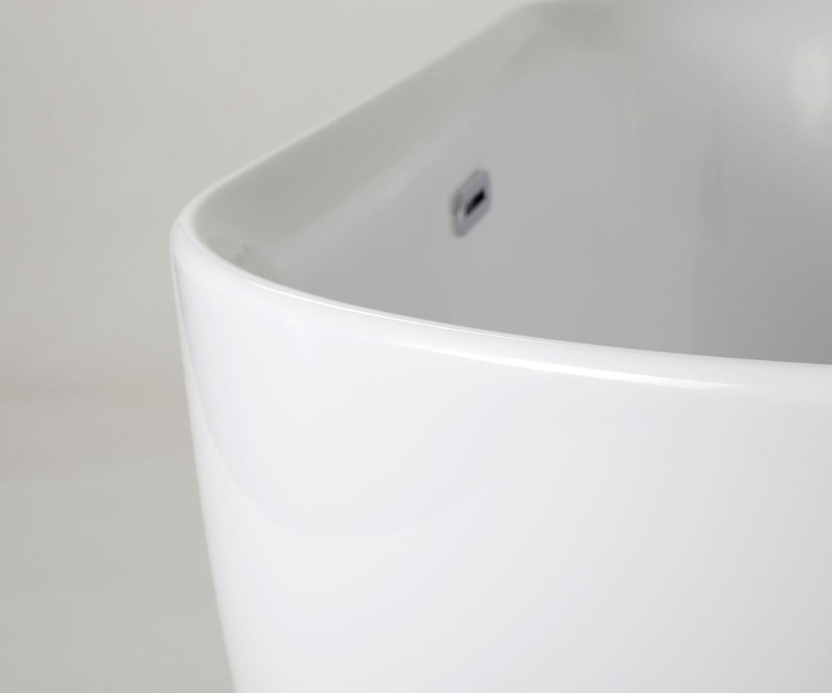 Neo freestanding bathtub with the AIR+ system