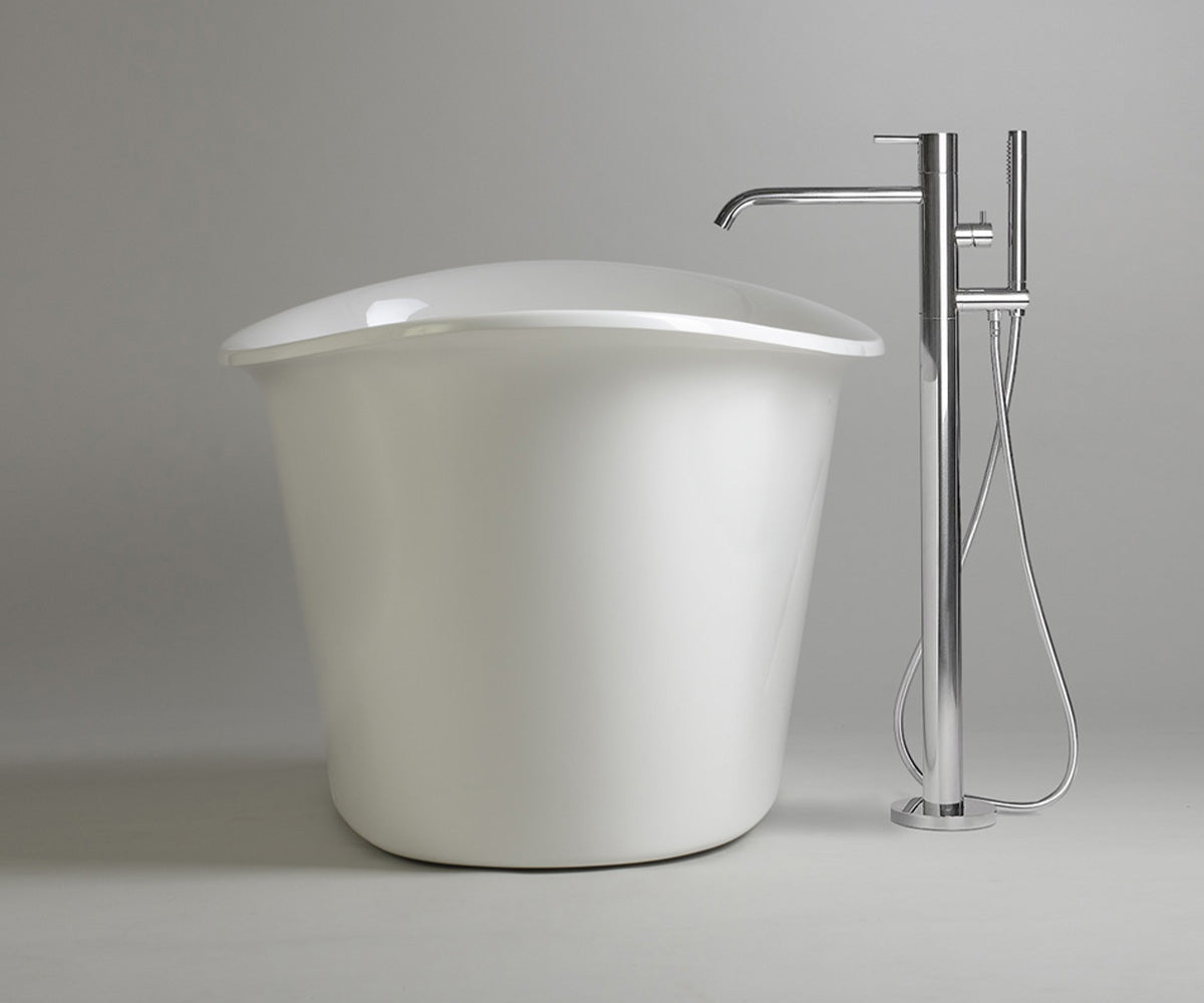 Euphoria freestanding bathtub