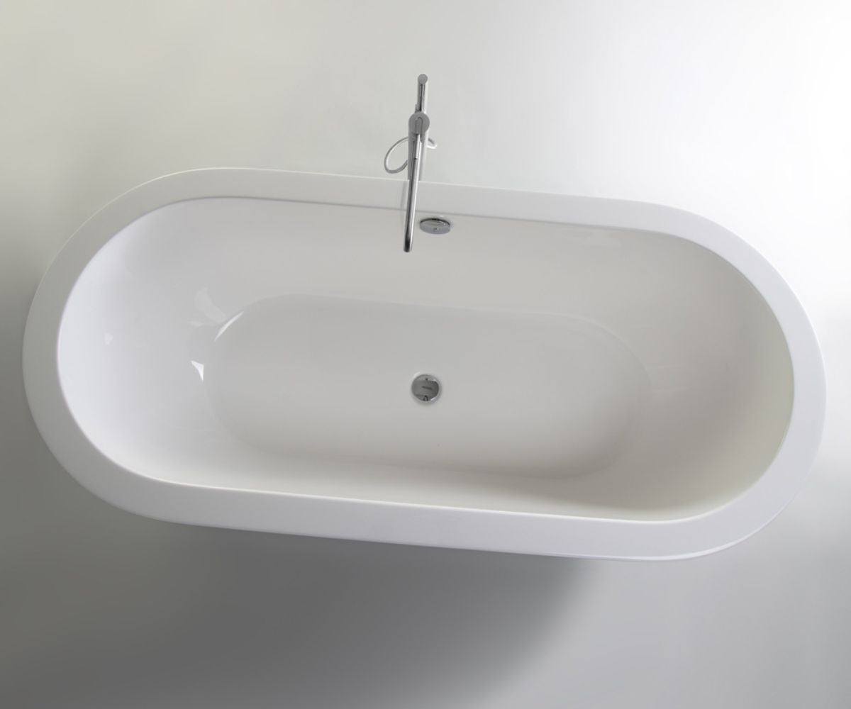 Genesis freestanding bathtub